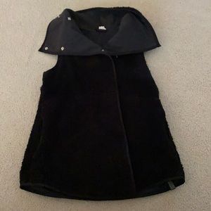 Ivivva (kids lululemon) Fur Vest Size 14 Black and Grey